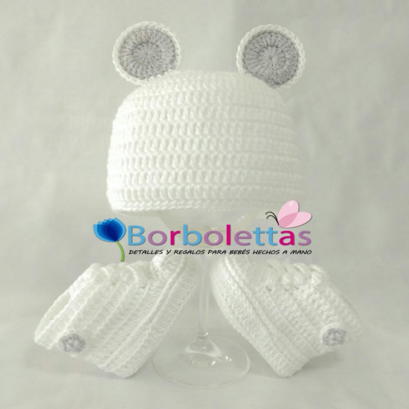 Conjunto de Zapatillas Deportivas con Gorro de Osito Blanco