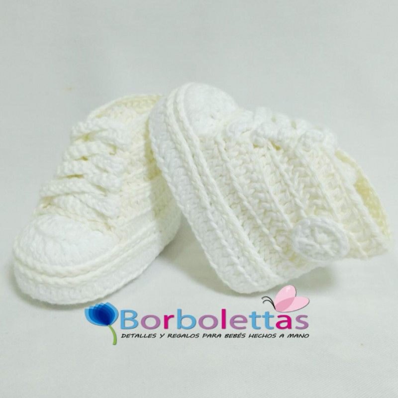 Patucos Estilo Deportivo Beige y Blanco